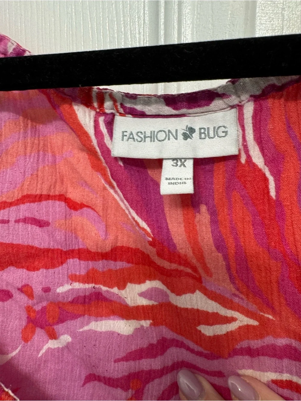 Fashion Bug Sleevless Pink & Red Printed V-Neck Women's Top - Picture 4 of 5